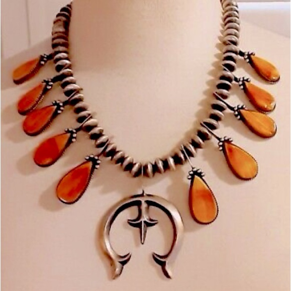 Authentic Selena Warner Spiny Oyster Silver Navajo Pearl Squash Blossom Necklace